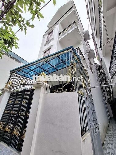 BÁN NHÀ DÂN XÂY 4 TẦNG 69M² CẠNH VINCOM RIVERSIDE GẦN Ô TÔ GIÁ ĐẦU TƯ