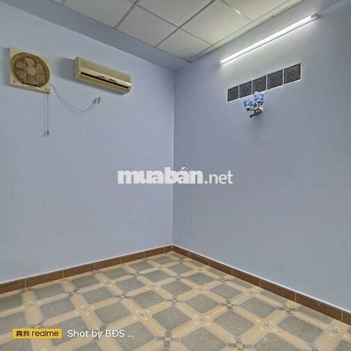 Nhà 68m2 1trệt 1lầu 2pn 2wc đối diện Vạn Phúc 7.5triệu