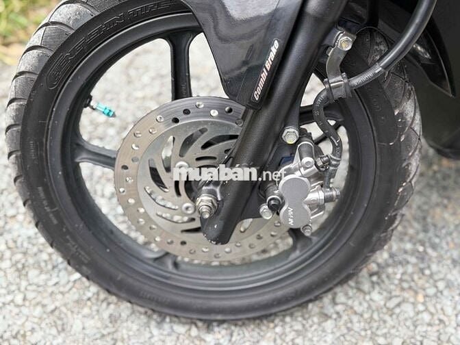 HONDA AIR BLADE FI. ĐỜI 2010. xe nguyên zin cọp