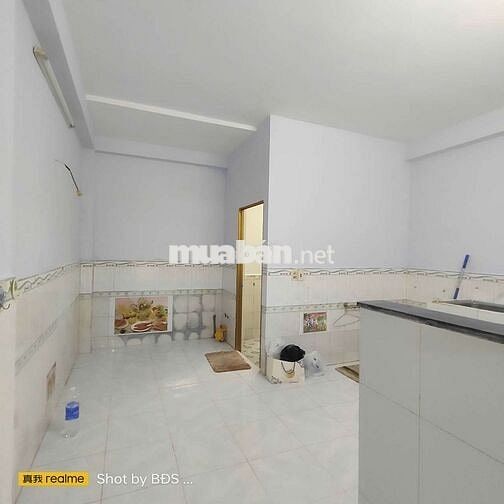 Nhà 68m2 1trệt 1lầu 2pn 2wc đối diện Vạn Phúc 7.5triệu