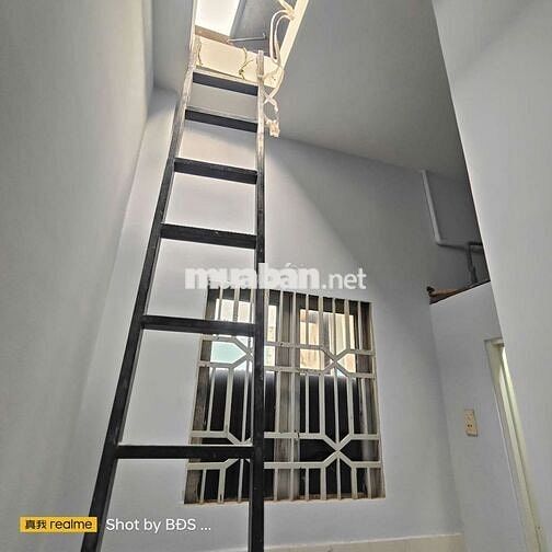 Nhà 68m2 1trệt 1lầu 2pn 2wc đối diện Vạn Phúc 7.5triệu