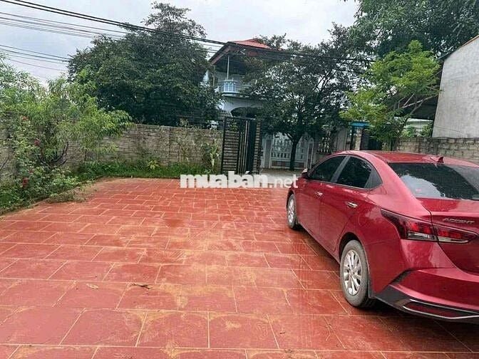 Mình cần bán mảnh đất 250m mặt đường nhựa liên xã nối Hoà Lạc với Ph
