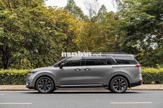 Kia Carnival 2024 2.2D Signature 7 ghế siêu lướt