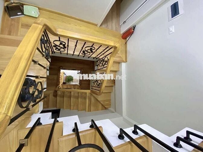 Lạc Long Quân - NHÀ MỚI, NGÕ 3M - 15M RA Ô TÔ TRÁNH - PHÂN LÔ GIÁ 9.X