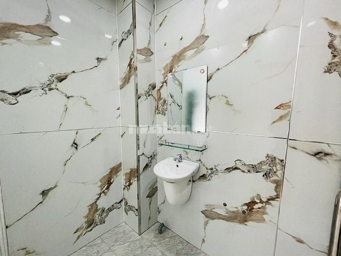 NHÀ NHỎ SỔ RIÊNG HẺM 2,5M 1247/98A HUỲNH TẤN PHÁT, PHÚ THUẬN, Q7