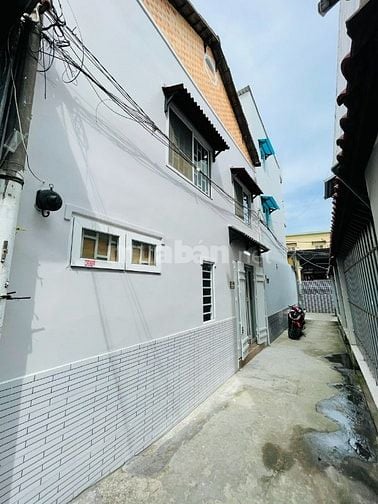 NHÀ NHỎ SỔ RIÊNG HẺM 2,5M 1247/98A HUỲNH TẤN PHÁT, PHÚ THUẬN, Q7