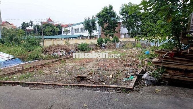 CẦN BÁN GẤP LÔ ĐẤT VÀNG NẰM GIỮA CẦU THĂNG
LONG VÀ CẦU NHẬT TÂN. CẦN BÁN GẤP LÔ ĐẤT VÀNG NẰM GIỮA CẦU THĂNG
LONG VÀ CẦU NHẬT TÂN.