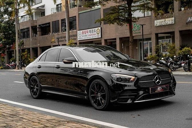 E300 AMG 2022 màu đen nt nâu siêu lướt & siêu đẹp