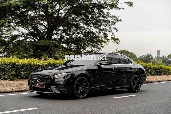 E300 AMG 2022 màu đen nt nâu siêu lướt & siêu đẹp