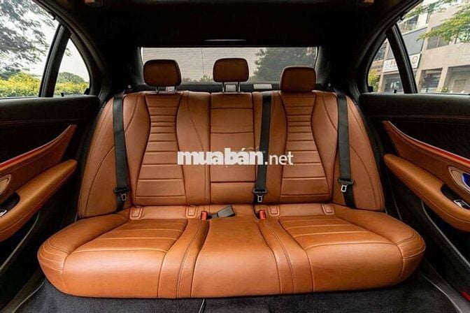 E300 AMG 2022 màu đen nt nâu siêu lướt & siêu đẹp