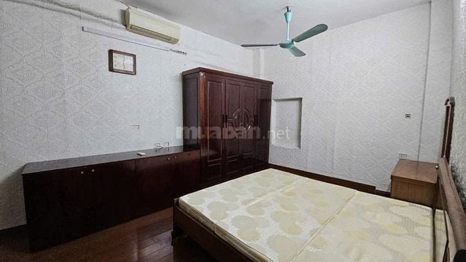 Nhà rộng 40m2 x 4 tầng_SĐCC trung tâm phố Lê Duẩn chỉ hơn 5 tỷ 