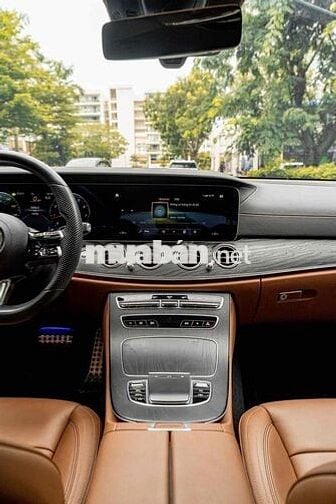 E300 AMG 2022 màu đen nt nâu siêu lướt & siêu đẹp