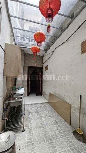 Nhà rộng 40m2 x 4 tầng_SĐCC trung tâm phố Lê Duẩn chỉ hơn 5 tỷ 