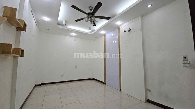 Nhà rộng 40m2 x 4 tầng_SĐCC trung tâm phố Lê Duẩn chỉ hơn 5 tỷ 