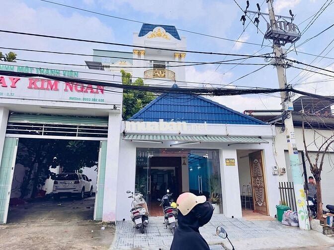 Mặt tiền Hiệp Thành 13 dt 7x50m có nhà 3 lầu nội thất đầy đủ