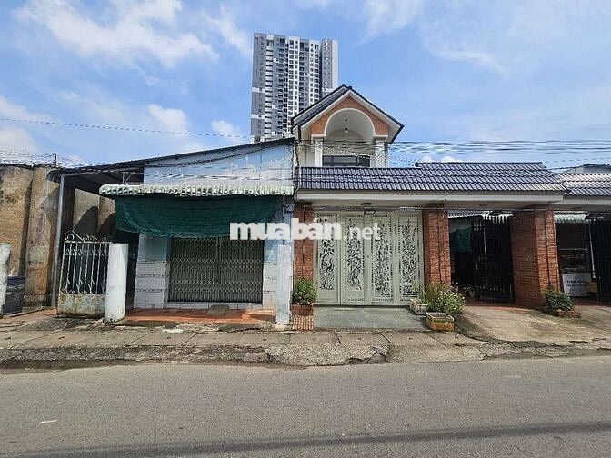 Nhà phố mặt tiền kinh doanh gần làng đại học quốc gia p.Đông Hòa Dĩ An
