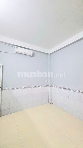 PHÒNG TRỌ MỚI SƠN SỬA CÓ MÁY LẠNH KỆ BẾP GIỜ GIẤC TỰ DO 