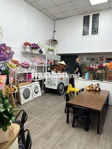 Mặt bằng Thanh Loan ngay Phạm Hùng cầu Chanh Hưng BV Tâm Anh Q8