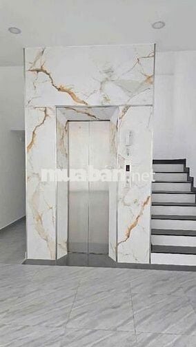 CHDV mặt tiền đường DTS 624M, 5 Tầng, 19PN, 19WC, có thang máy.