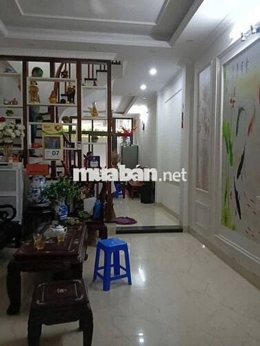 Bán nhà Nguyễn Khánh Toàn, DT60m2, 5 tầng, 8P.ngủ, ngõ thông(14.75 tỷ)