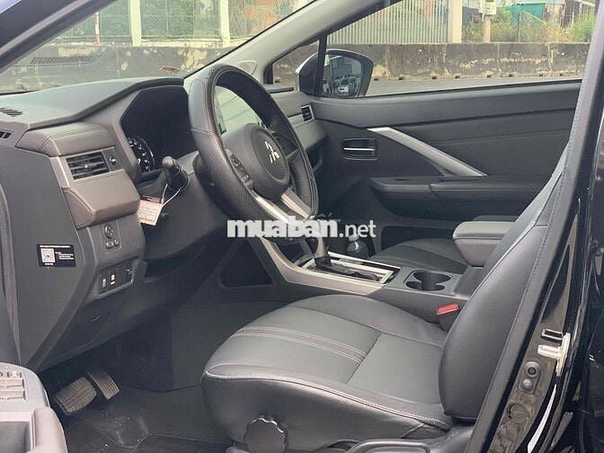 Mitsubishi Xpander 2024 Premium 1.5 AT - 9000 km