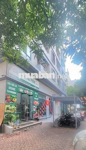 Cực hiếm. Bán gấp căn Vinaconex 3 Trương Công Giai. DT 65m gồm 2pn, wc