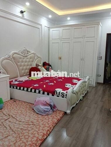 Bán nhà Nguyễn Khánh Toàn, DT60m2, 5 tầng, 8P.ngủ, ngõ thông(14.75 tỷ)