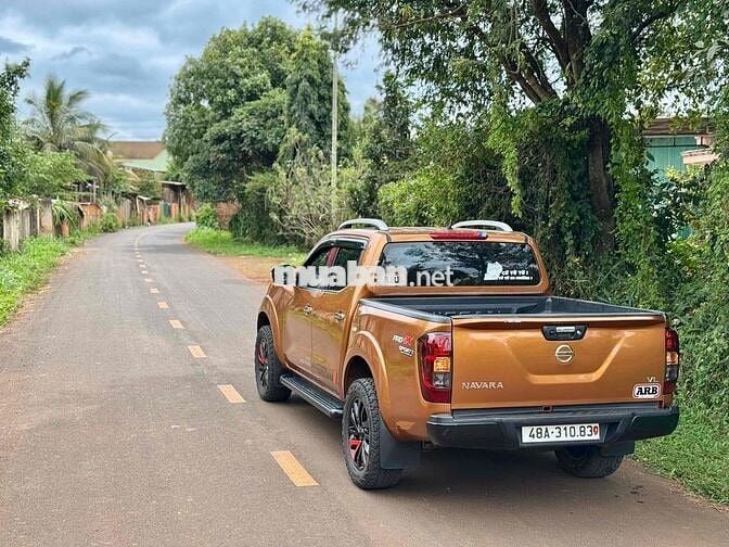 Nissan Navara 2017 NP300 VL 4x4 AT - 135000 km