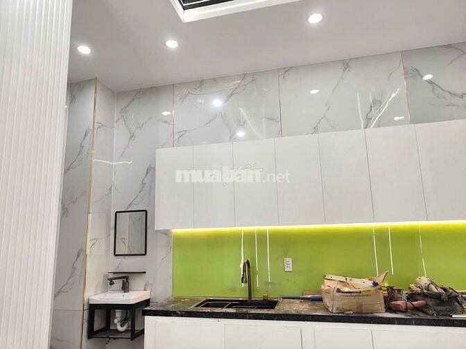 Ngay gần chợ Đầu Mối,dtsd 150m,4 phòng ngủ, Bình chiểu Thủ Đức