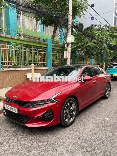 Kia K5 2022 2.0 Premium - 880000 km