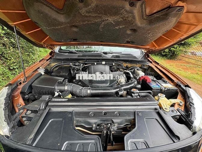 Nissan Navara 2017 NP300 VL 4x4 AT - 135000 km
