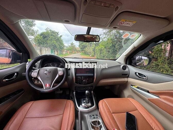 Nissan Navara 2017 NP300 VL 4x4 AT - 135000 km