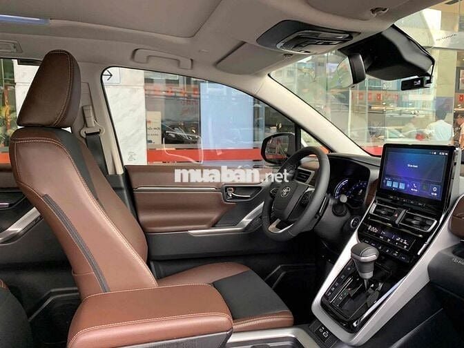 Toyota Innova Cross 2024 HEV - 7000 km