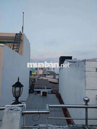 CHO THUÊ NHÀ NGUYÊN CĂN. MỚI XD. ĐẸP. 100%