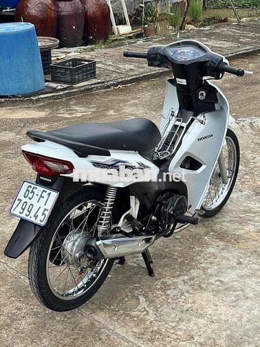 Wave 110 Áo team mới mua hãng