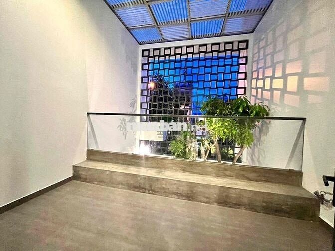 CHO THUÊ NHÀ KINH DOANH 3 PHÒNG NGỦ SIÊU RỘNG MẶT ĐƯỜNG LÊ HỒNG PHONG