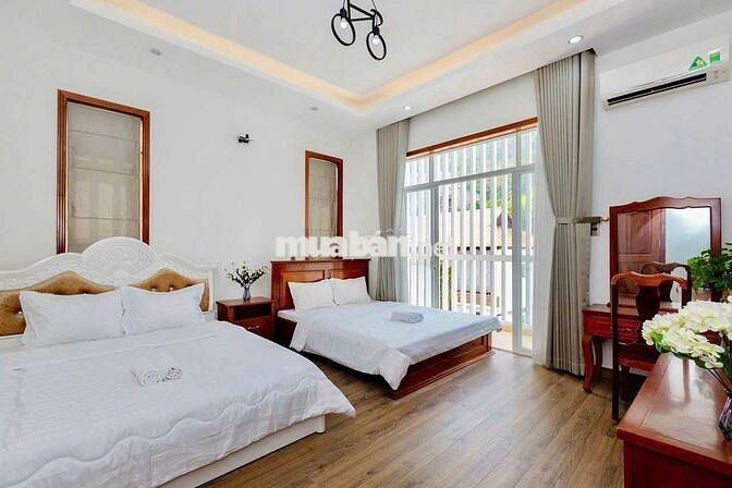 Cho thuê villa hồ bơi 4PN full nội thất cho ở hoặc kinh doanh gần biển
