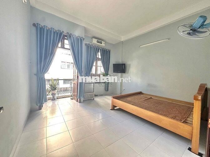 CHO THUÊ NHÀ Ở KINH DOANH 4 PHÒNG NGỦ HẺM TRUNG TÂM THÀNH PHỐ