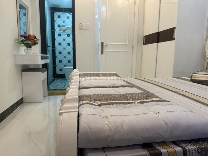 Nhà Mặt Tiền 5 Lầu Cao Cấp Trương Đăng Quế,P3,Q.Gò Vấp