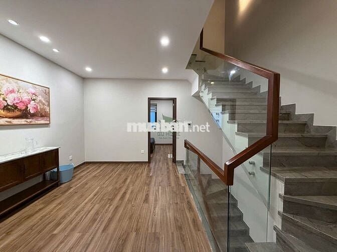 CHO THUÊ NHÀ FULL NỘI THẤT 4 PHÒNG NGỦ KĐT MỸ GIA GÓI 8 GIÁ 25 TRIỆU