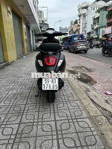 Sprint đen nhám đk 2019 chính chủ bs đẹp ạ !!!