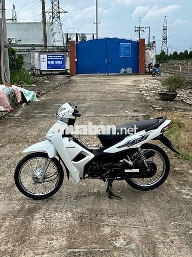 Wave 110 Áo team mới mua hãng