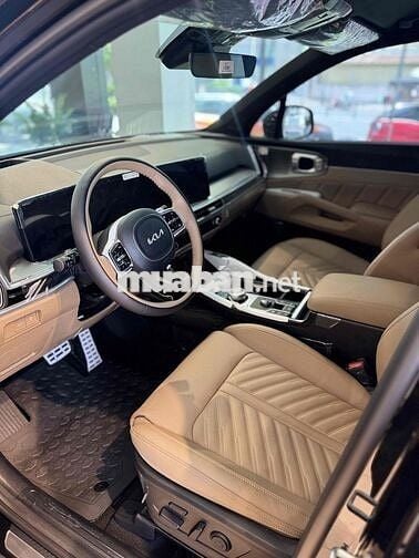 Kia Sorento 2025 sẵn xe giao ưu đãi tiền mặt