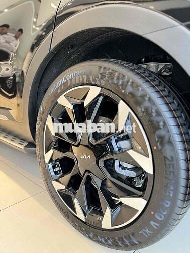 Kia Sorento 2025 sẵn xe giao ưu đãi tiền mặt