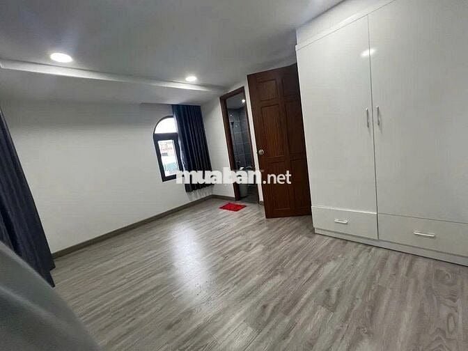 BÁN NHÀ ĐẸP Trần Quang Khải, P.Tân Định, Q1 – GẦN MẶT TIỀN- 3 TẦNG-2PN