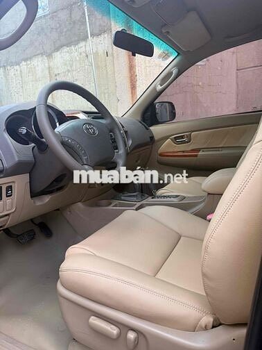 Toyota Fortuner 2009 tự động