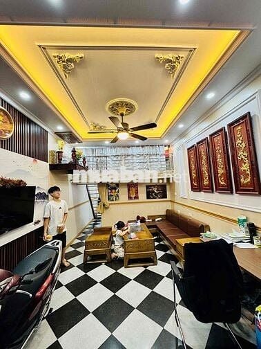 Tập thể tầng 1 Mai Động/60m² ,nhà đẹp ở ngay ,full tiện ích ,giá 4,65