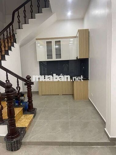 Bán nhà Doãn Kế Thiện - 41m - dân xây, ngõ nông, lô góc - nhỉnh 8 tỷ