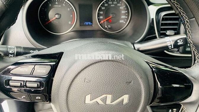 Kia Soluto 2024 - 17000 km