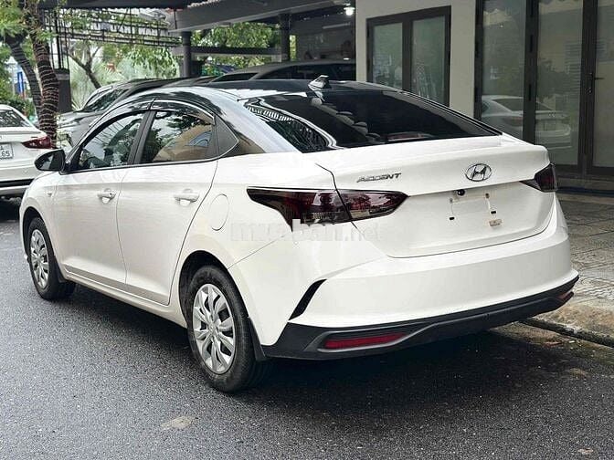 Hyundai Accent 2024 1.5 MT - 45000 km